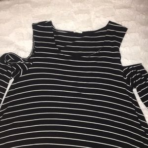 Flowy Cold Shoulder Long sleeve dress